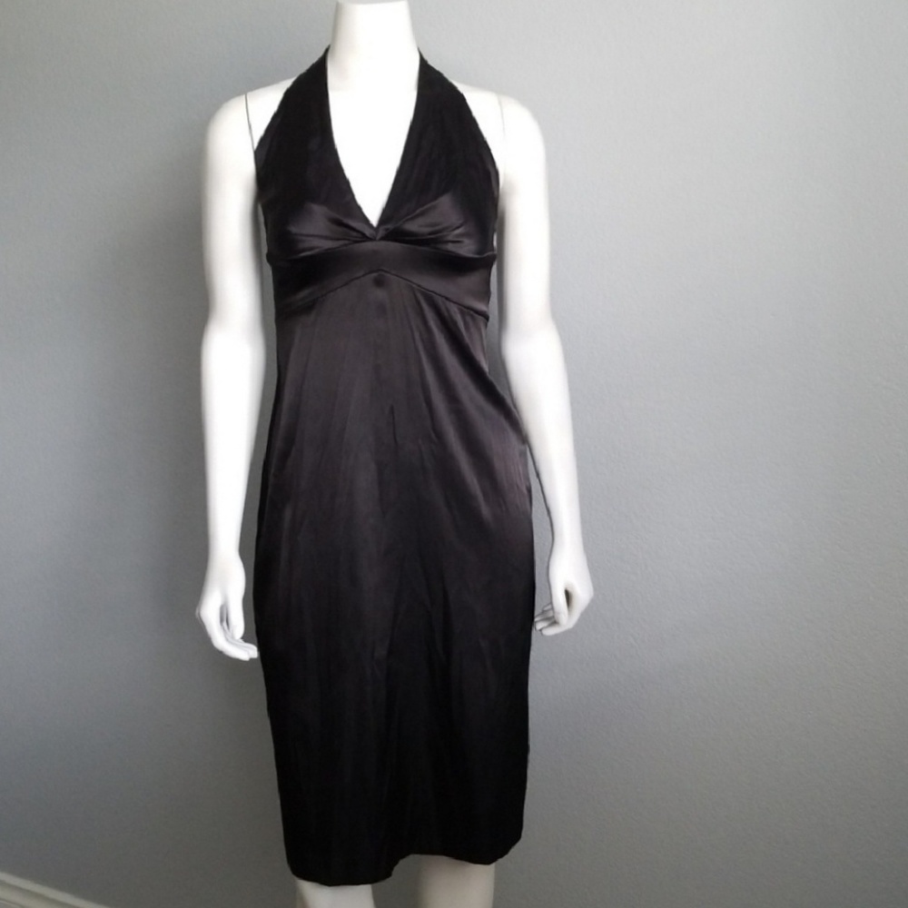 🌹LIKE NEW Black Halter Date Night Dress!!🌹